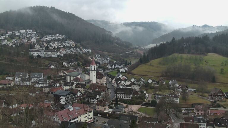 Dieses Bild zeigt eine Webcam-Aufnahme von Ottenhöfen, aufgenommen am Sonntag, den 15.02.2026 um 08:30 Uhr