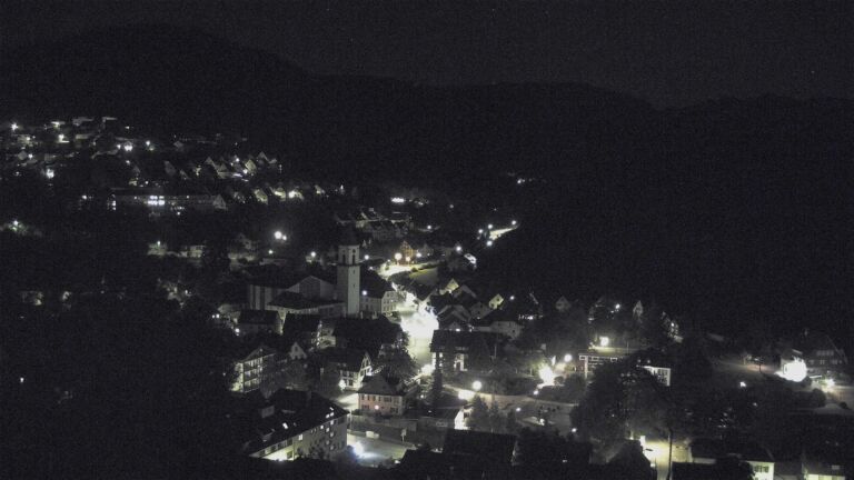 Dieses Bild zeigt eine Webcam-Aufnahme von Ottenhöfen, aufgenommen am Samstag, den 11.07.2026 um 23:30 Uhr