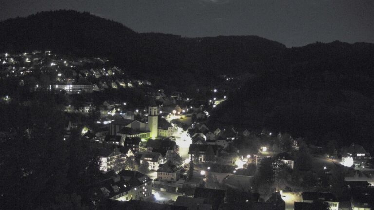 Dieses Bild zeigt eine Webcam-Aufnahme von Ottenhöfen, aufgenommen am Donnerstag, den 22.10.2026 um 22:00 Uhr