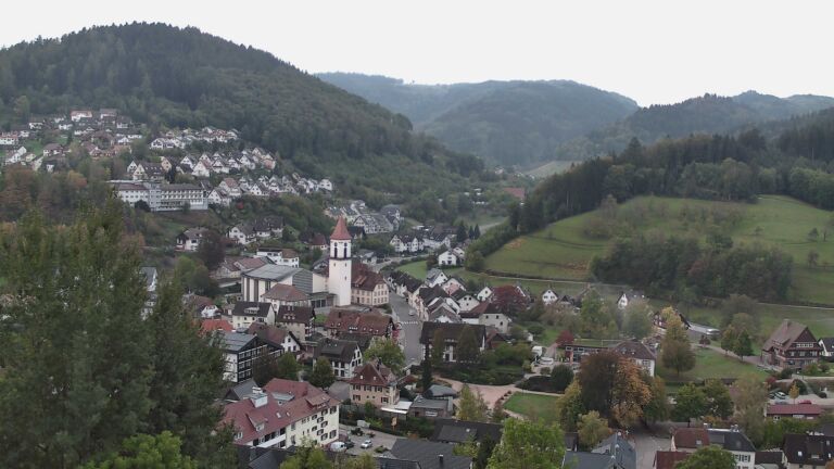Dieses Bild zeigt eine Webcam-Aufnahme von Ottenhöfen, aufgenommen am Dienstag, den 20.10.2026 um 08:10 Uhr