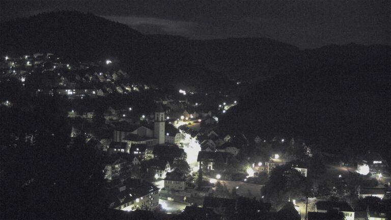Dieses Bild zeigt eine Webcam-Aufnahme von Ottenhöfen, aufgenommen am Samstag, den 01.08.2026 um 00:00 Uhr