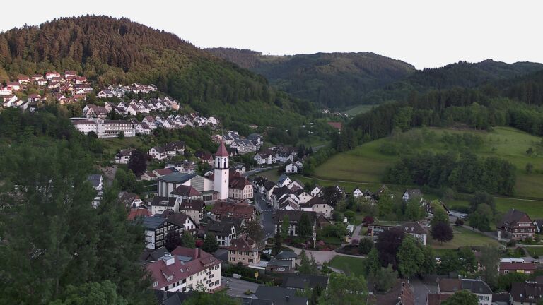 Dieses Bild zeigt eine Webcam-Aufnahme von Ottenhöfen, aufgenommen am Donnerstag, den 21.05.2026 um 20:50 Uhr