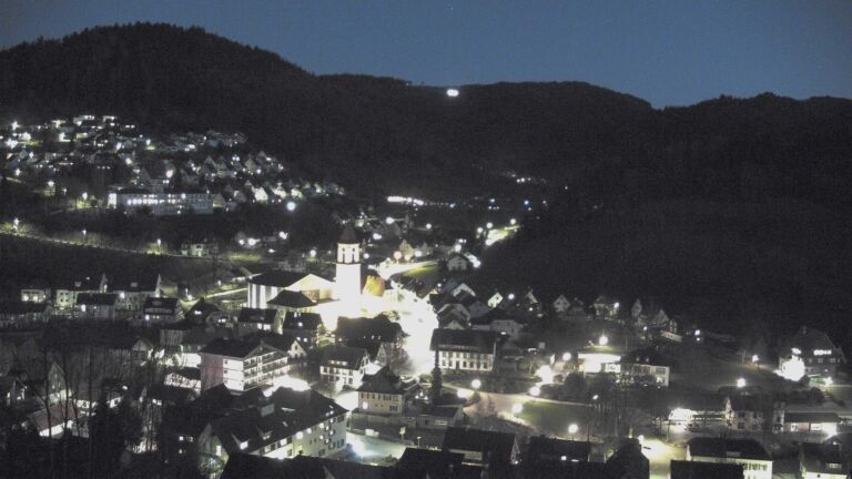 Dieses Bild zeigt eine Webcam-Aufnahme von Ottenhöfen, aufgenommen am Donnerstag, den 12.03.2026 um 19:20 Uhr