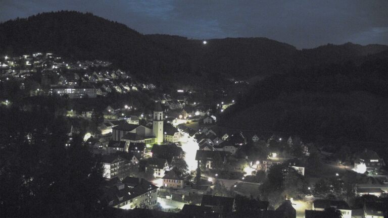 Dieses Bild zeigt eine Webcam-Aufnahme von Ottenhöfen, aufgenommen am Mittwoch, den 30.09.2026 um 19:50 Uhr