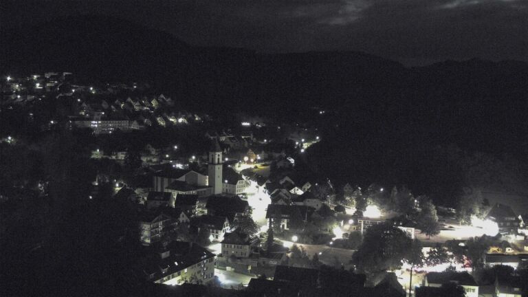 Dieses Bild zeigt eine Webcam-Aufnahme von Ottenhöfen, aufgenommen am Montag, den 27.07.2026 um 00:30 Uhr