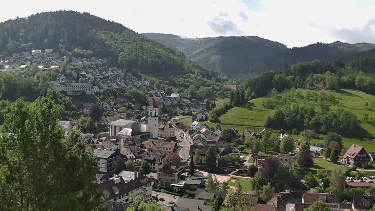 Dieses Bild zeigt eine Webcam-Aufnahme von Ottenhöfen, aufgenommen am Freitag, den 08.05.2026 um 10:40 Uhr