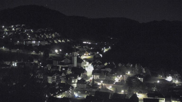 Dieses Bild zeigt eine Webcam-Aufnahme von Ottenhöfen, aufgenommen am Samstag, den 25.04.2026 um 01:30 Uhr
