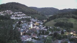 Dieses Bild zeigt eine Webcam-Aufnahme von Ottenhöfen, aufgenommen am Dienstag, den 09.06.2026 um 22:00 Uhr