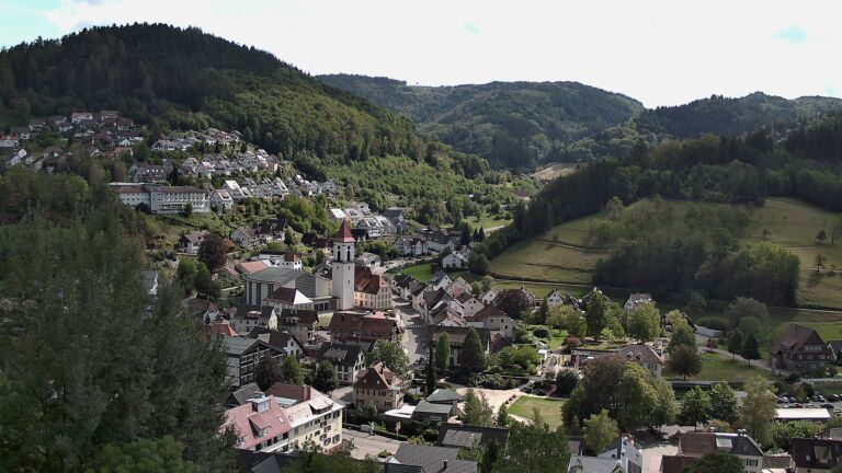 Dieses Bild zeigt eine Webcam-Aufnahme von Ottenhöfen, aufgenommen am Samstag, den 05.09.2026 um 14:30 Uhr