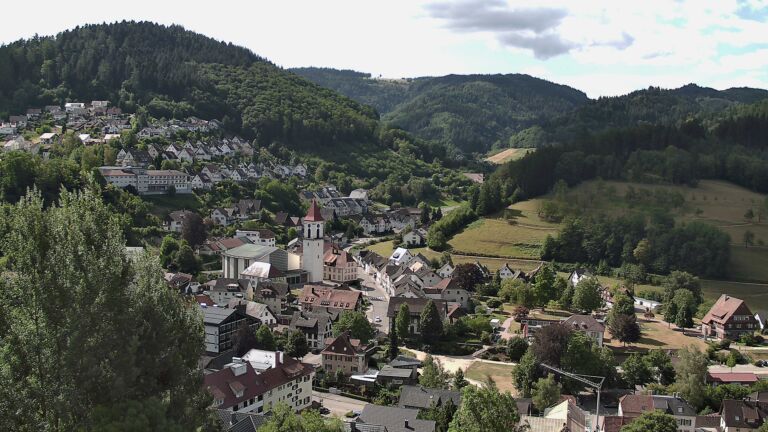 Dieses Bild zeigt eine Webcam-Aufnahme von Ottenhöfen, aufgenommen am Dienstag, den 21.07.2026 um 10:30 Uhr