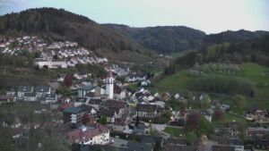 Dieses Bild zeigt eine Webcam-Aufnahme von Ottenhöfen, aufgenommen am Freitag, den 17.04.2026 um 20:40 Uhr