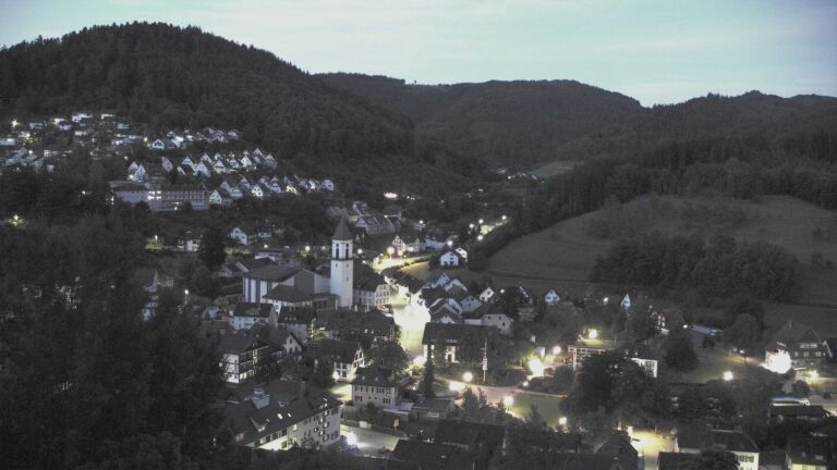 Dieses Bild zeigt eine Webcam-Aufnahme von Ottenhöfen, aufgenommen am Samstag, den 06.06.2026 um 04:30 Uhr