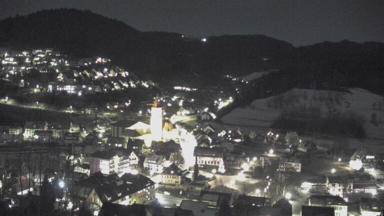 Dieses Bild zeigt eine Webcam-Aufnahme von Ottenhöfen, aufgenommen am Dienstag, den 30.12.2025 um 20:00 Uhr