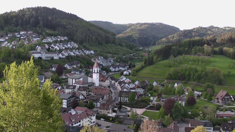 Dieses Bild zeigt eine Webcam-Aufnahme von Ottenhöfen, aufgenommen am Mittwoch, den 29.04.2026 um 07:10 Uhr