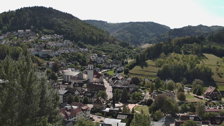 Dieses Bild zeigt eine Webcam-Aufnahme von Ottenhöfen, aufgenommen am Samstag, den 12.09.2026 um 12:30 Uhr