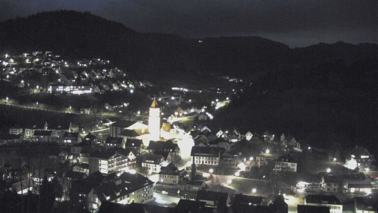 Dieses Bild zeigt eine Webcam-Aufnahme von Ottenhöfen, aufgenommen am Montag, den 16.03.2026 um 19:20 Uhr