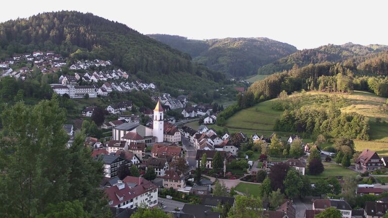 Dieses Bild zeigt eine Webcam-Aufnahme von Ottenhöfen, aufgenommen am Dienstag, den 19.05.2026 um 06:50 Uhr
