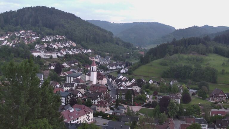 Dieses Bild zeigt eine Webcam-Aufnahme von Ottenhöfen, aufgenommen am Donnerstag, den 07.05.2026 um 21:00 Uhr