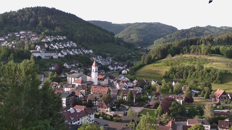 Dieses Bild zeigt eine Webcam-Aufnahme von Ottenhöfen, aufgenommen am Sonntag, den 24.05.2026 um 06:50 Uhr