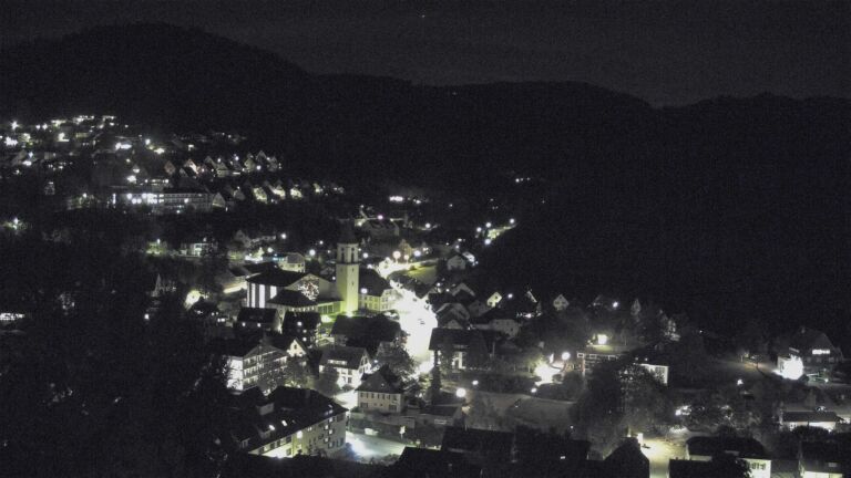 Dieses Bild zeigt eine Webcam-Aufnahme von Ottenhöfen, aufgenommen am Donnerstag, den 15.10.2026 um 21:30 Uhr