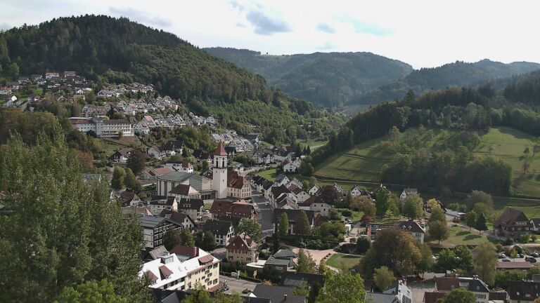 Dieses Bild zeigt eine Webcam-Aufnahme von Ottenhöfen, aufgenommen am Mittwoch, den 07.10.2026 um 14:50 Uhr