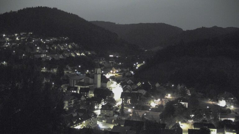 Dieses Bild zeigt eine Webcam-Aufnahme von Ottenhöfen, aufgenommen am Freitag, den 28.08.2026 um 00:00 Uhr