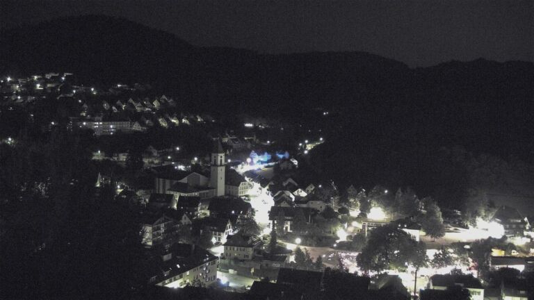 Dieses Bild zeigt eine Webcam-Aufnahme von Ottenhöfen, aufgenommen am Sonntag, den 26.07.2026 um 01:00 Uhr