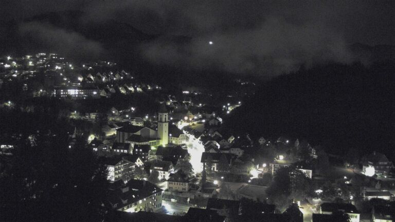 Dieses Bild zeigt eine Webcam-Aufnahme von Ottenhöfen, aufgenommen am Donnerstag, den 08.10.2026 um 20:00 Uhr