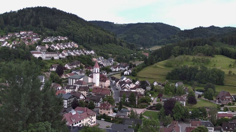 Dieses Bild zeigt eine Webcam-Aufnahme von Ottenhöfen, aufgenommen am Mittwoch, den 03.06.2026 um 21:00 Uhr