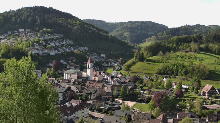 Dieses Bild zeigt eine Webcam-Aufnahme von Ottenhöfen, aufgenommen am Mittwoch, den 29.04.2026 um 09:00 Uhr