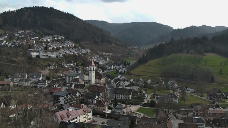 Dieses Bild zeigt eine Webcam-Aufnahme von Ottenhöfen, aufgenommen am Dienstag, den 10.03.2026 um 15:10 Uhr