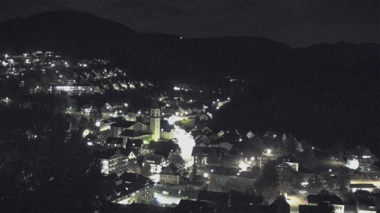 Dieses Bild zeigt eine Webcam-Aufnahme von Ottenhöfen, aufgenommen am Freitag, den 16.10.2026 um 20:50 Uhr