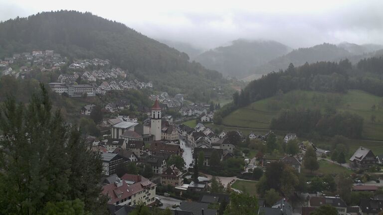 Dieses Bild zeigt eine Webcam-Aufnahme von Ottenhöfen, aufgenommen am Donnerstag, den 08.10.2026 um 10:10 Uhr