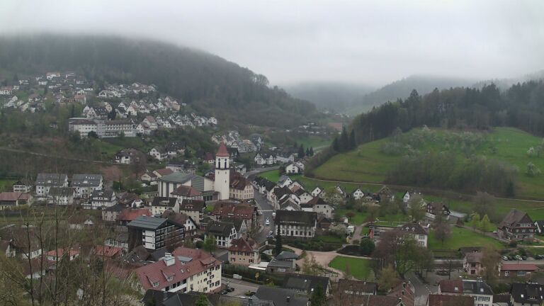 Dieses Bild zeigt eine Webcam-Aufnahme von Ottenhöfen, aufgenommen am Freitag, den 10.04.2026 um 10:00 Uhr