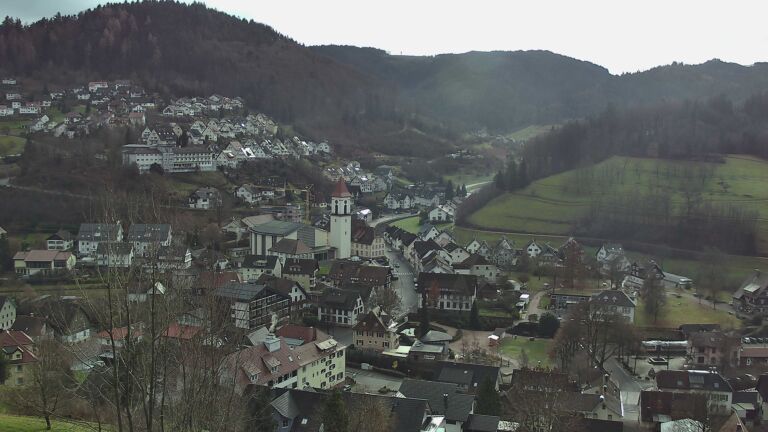 Dieses Bild zeigt eine Webcam-Aufnahme von Ottenhöfen, aufgenommen am Mittwoch, den 17.12.2025 um 12:00 Uhr