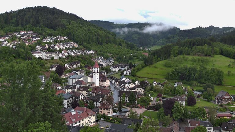Dieses Bild zeigt eine Webcam-Aufnahme von Ottenhöfen, aufgenommen am Donnerstag, den 14.05.2026 um 20:10 Uhr