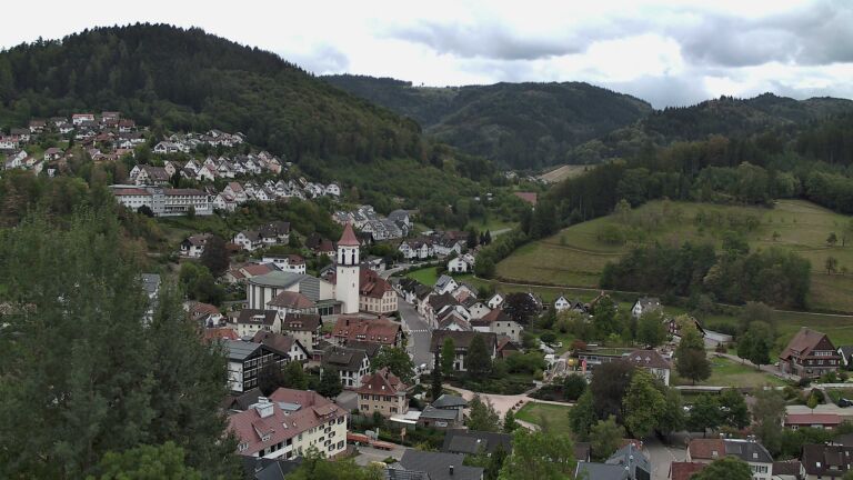 Dieses Bild zeigt eine Webcam-Aufnahme von Ottenhöfen, aufgenommen am Mittwoch, den 09.09.2026 um 13:20 Uhr