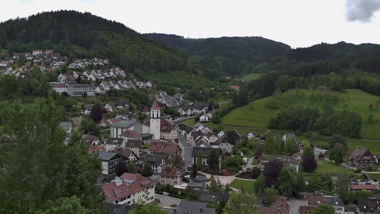 Dieses Bild zeigt eine Webcam-Aufnahme von Ottenhöfen, aufgenommen am Donnerstag, den 14.05.2026 um 14:10 Uhr