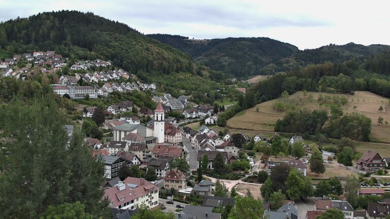 Dieses Bild zeigt eine Webcam-Aufnahme von Ottenhöfen, aufgenommen am Donnerstag, den 20.08.2026 um 11:40 Uhr
