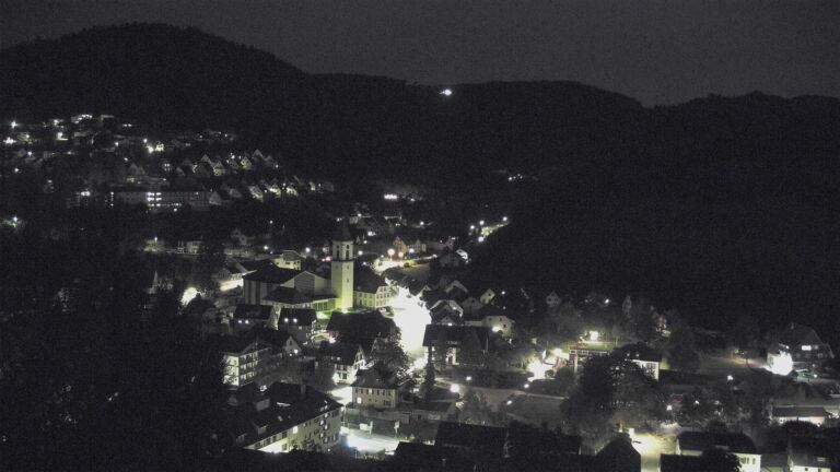 Dieses Bild zeigt eine Webcam-Aufnahme von Ottenhöfen, aufgenommen am Donnerstag, den 01.10.2026 um 06:10 Uhr