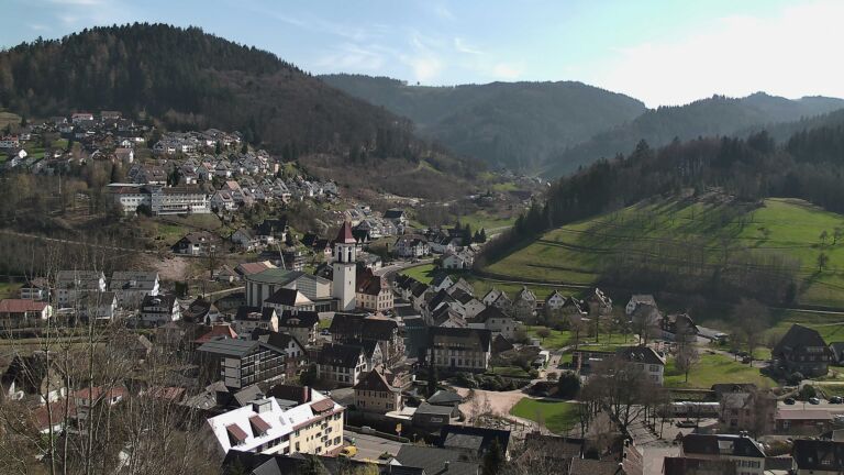 Dieses Bild zeigt eine Webcam-Aufnahme von Ottenhöfen, aufgenommen am Donnerstag, den 19.03.2026 um 14:30 Uhr