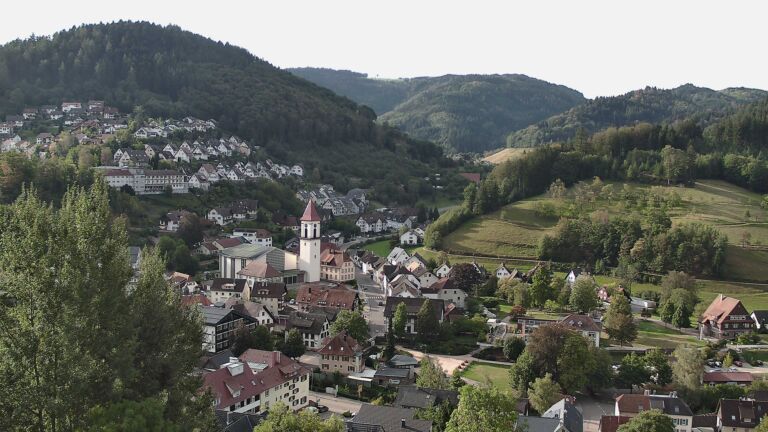 Dieses Bild zeigt eine Webcam-Aufnahme von Ottenhöfen, aufgenommen am Freitag, den 11.09.2026 um 09:00 Uhr