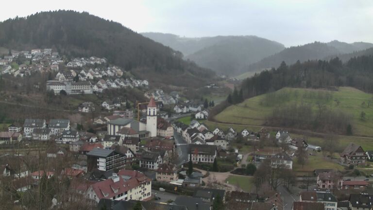 Dieses Bild zeigt eine Webcam-Aufnahme von Ottenhöfen, aufgenommen am Mittwoch, den 24.12.2025 um 13:30 Uhr