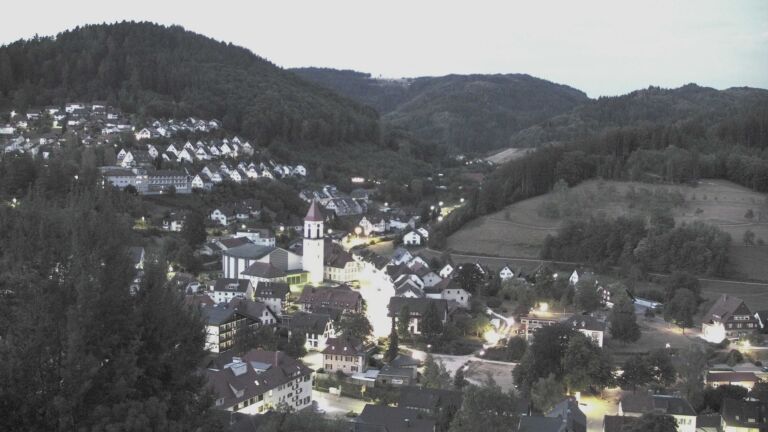 Dieses Bild zeigt eine Webcam-Aufnahme von Ottenhöfen, aufgenommen am Samstag, den 15.08.2026 um 05:40 Uhr