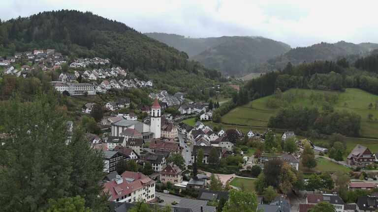 Dieses Bild zeigt eine Webcam-Aufnahme von Ottenhöfen, aufgenommen am Samstag, den 10.10.2026 um 10:50 Uhr