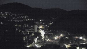 Dieses Bild zeigt eine Webcam-Aufnahme von Ottenhöfen, aufgenommen am Freitag, den 17.07.2026 um 04:30 Uhr