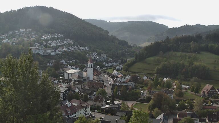 Dieses Bild zeigt eine Webcam-Aufnahme von Ottenhöfen, aufgenommen am Freitag, den 09.10.2026 um 09:40 Uhr