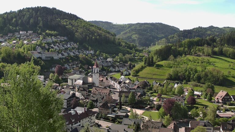 Dieses Bild zeigt eine Webcam-Aufnahme von Ottenhöfen, aufgenommen am Mittwoch, den 29.04.2026 um 09:50 Uhr