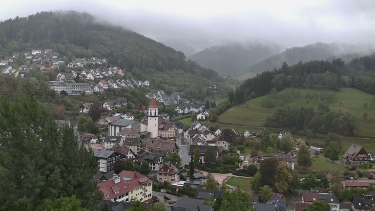 Dieses Bild zeigt eine Webcam-Aufnahme von Ottenhöfen, aufgenommen am Donnerstag, den 08.10.2026 um 10:30 Uhr