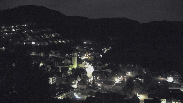 Dieses Bild zeigt eine Webcam-Aufnahme von Ottenhöfen, aufgenommen am Donnerstag, den 01.10.2026 um 05:00 Uhr
